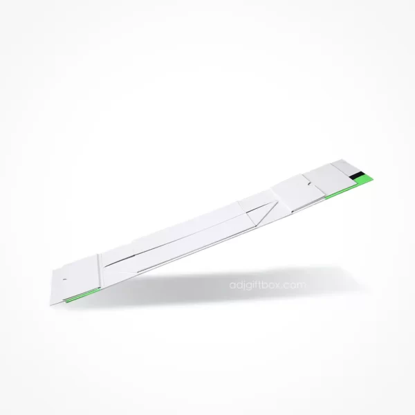 Folding packaging box